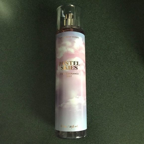 Bath & Body Works Pastel Skies Fine Fragrance Mist NWT - Picture 1 of 12